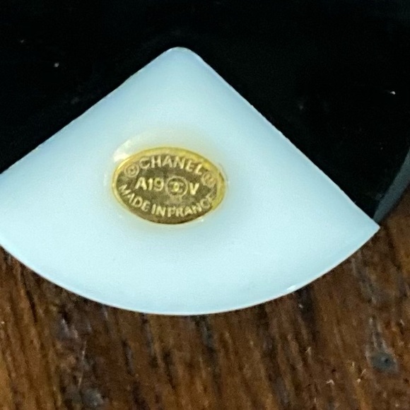 CHANEL Charm with 18k Gold Necklace Zipper Pull Black White Gold 1” - Picture 5 of 7